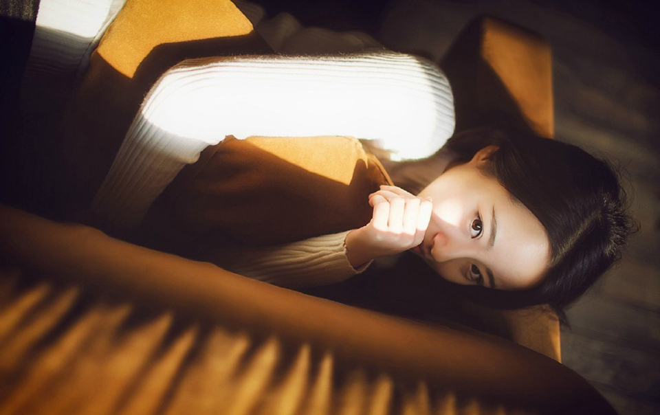 一段感情能给你带来多大痛苦，就曾给你带来过多大快乐。